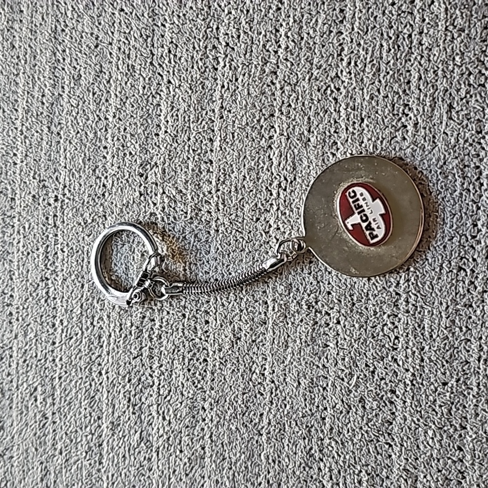 Vintage Pacific Air Lines Keychain 🐈232 - Picture 1 of 4